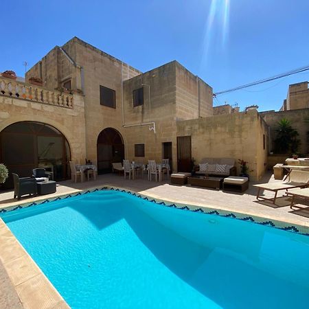 A La Maison B&B Xaghra Bagian luar foto
