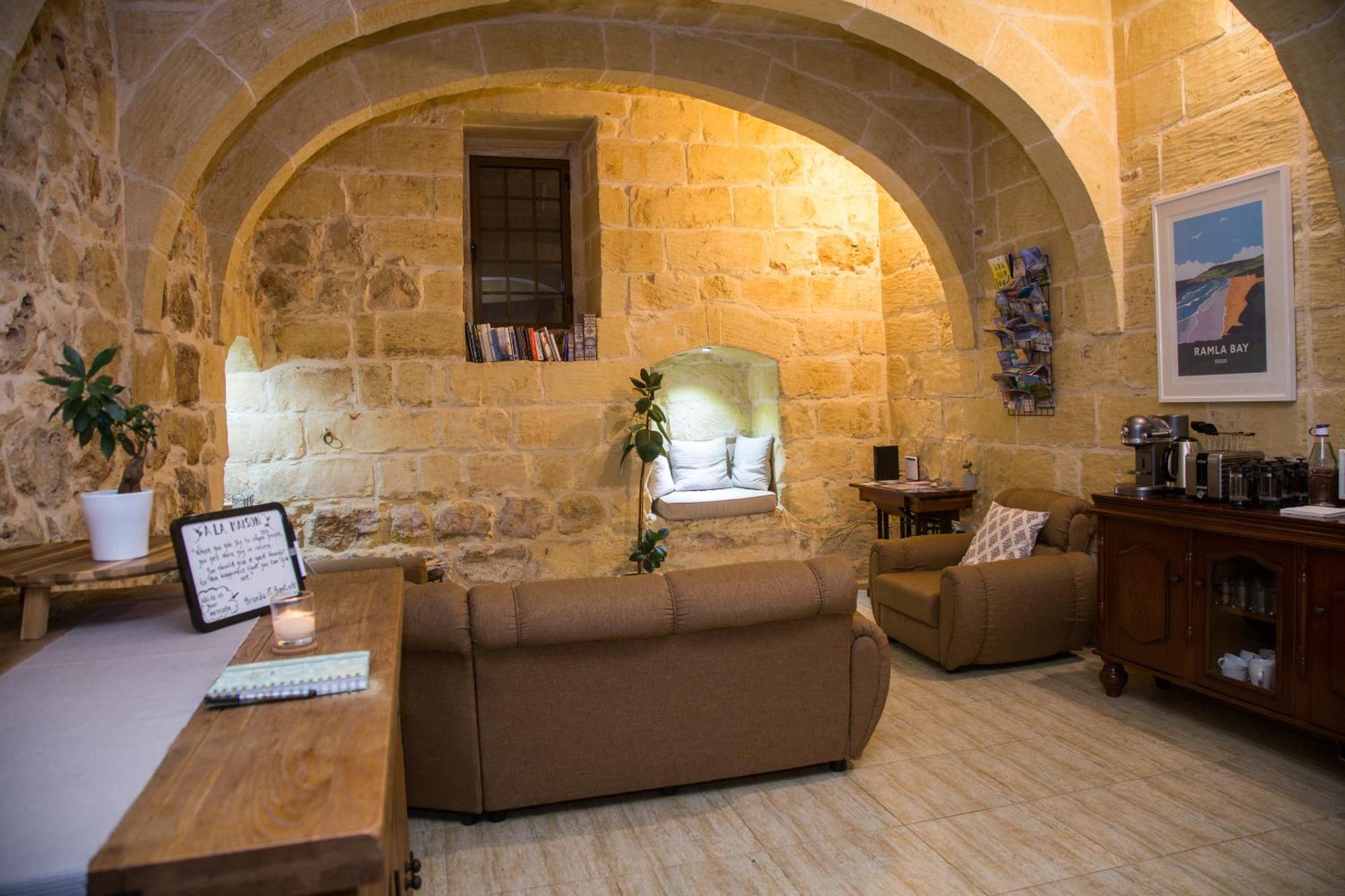 A La Maison B&B Xaghra Bagian luar foto